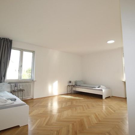 Apartmenthaus Kitzingen - Grosszuegige Wohnungen Fuer Je 6 Personen Mit Balkon 外观 照片