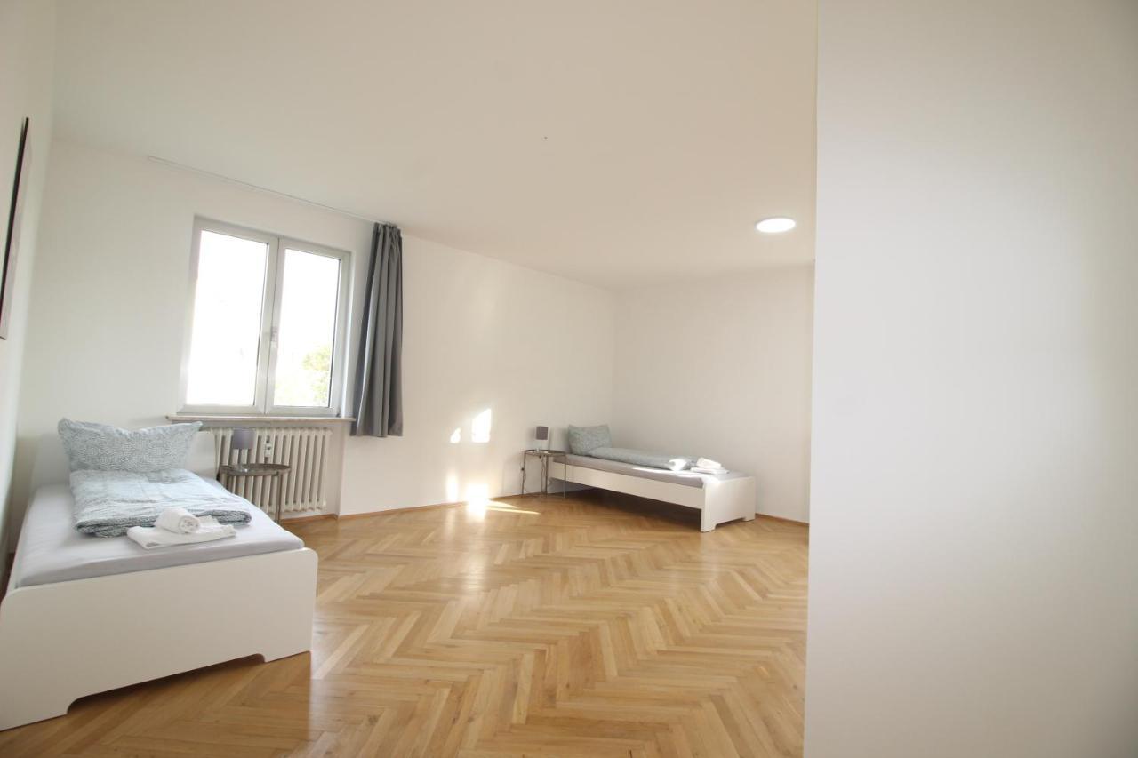 Apartmenthaus Kitzingen - Grosszuegige Wohnungen Fuer Je 6 Personen Mit Balkon 外观 照片