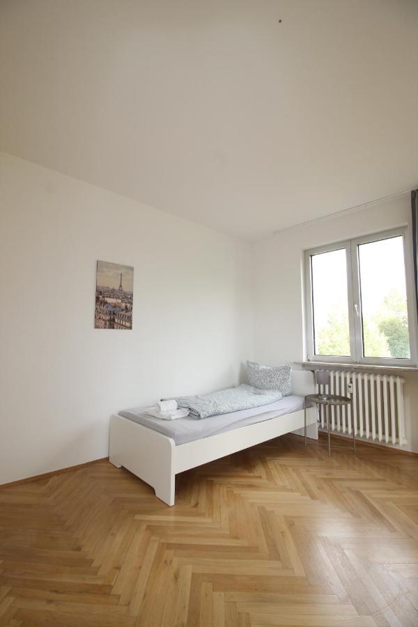 Apartmenthaus Kitzingen - Grosszuegige Wohnungen Fuer Je 6 Personen Mit Balkon 外观 照片