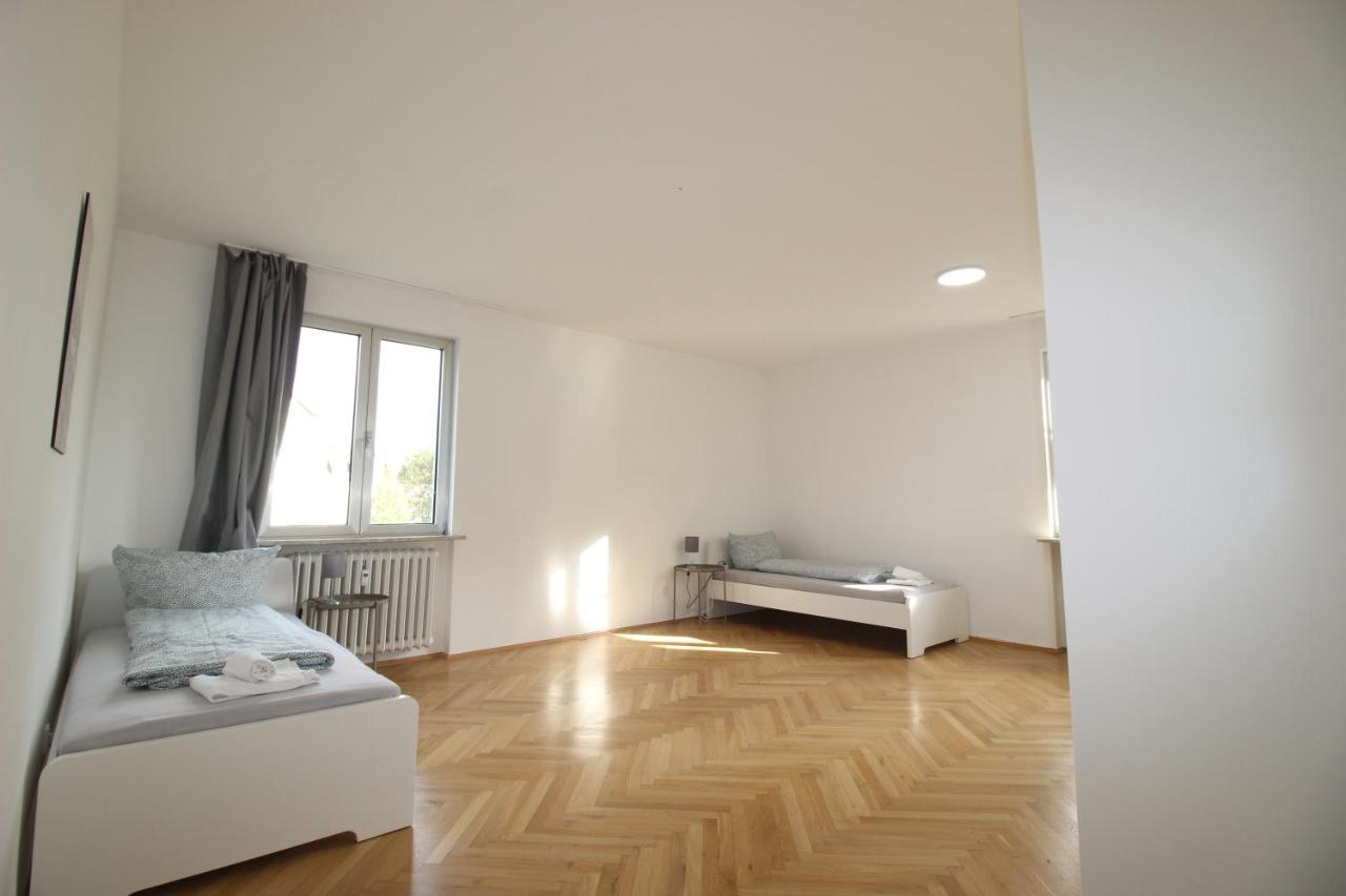 Apartmenthaus Kitzingen - Grosszuegige Wohnungen Fuer Je 6 Personen Mit Balkon 外观 照片